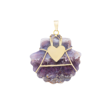 Load image into Gallery viewer, Carved Amethyst Shell