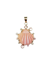 Load image into Gallery viewer, Carved Conch Shell Halo