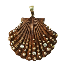 Load image into Gallery viewer, Carved Scallop Shell with Diamonds + Gold