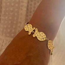 Load image into Gallery viewer, Large Gold Fish Bracelet