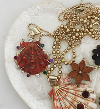 Load image into Gallery viewer, Ruby Halo Lions Paw