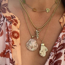 Load image into Gallery viewer, Small Inner Shell