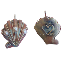 Load image into Gallery viewer, Lions Paw with Pearls