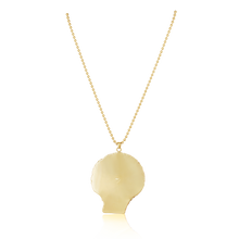 Load image into Gallery viewer, Palm Tree Scallop Shell