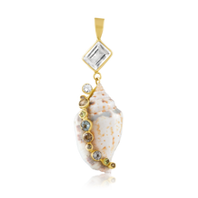 Load image into Gallery viewer, White Spiral Shell