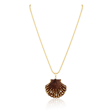 Load image into Gallery viewer, Carved Scallop Shell with Diamonds + Gold