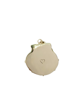 Load image into Gallery viewer, White Shell 1