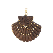 Load image into Gallery viewer, Carved Walnut Scallop Shell