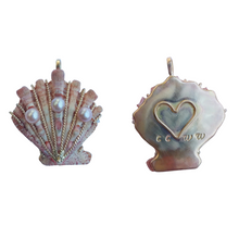 Load image into Gallery viewer, Lions Paw with Pearls