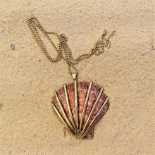 Load image into Gallery viewer, br013 - Lions Paw