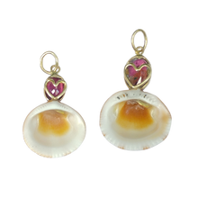 Load image into Gallery viewer, Garnet Striped Shell Pendant
