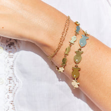 Load image into Gallery viewer, Large Gold Fish Bracelet
