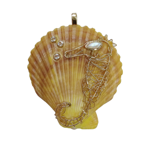 br114 - Scallop Shell - Seahorse