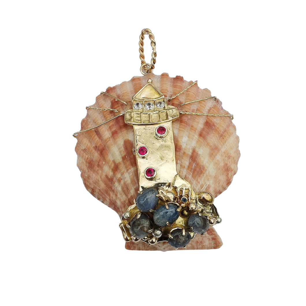 br173 - Lighthouse Shell Pendant